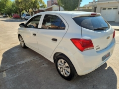 Chevrolet Onix 1.4 JOY LS+ 5P Mogliani Automotores