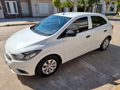 Chevrolet Onix 1.4 JOY LS+ 5P Mogliani Automotores